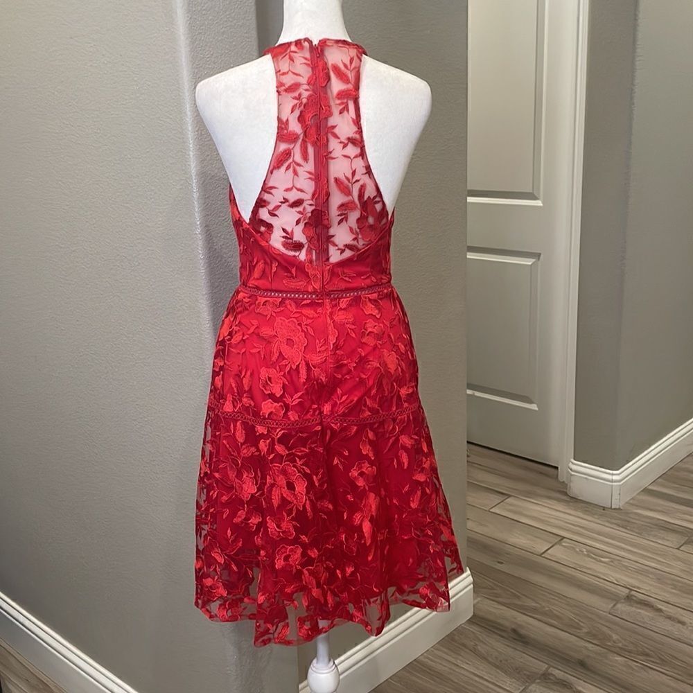 David’s Bridal Lace Halter Sleeveless MIDI Dress - Picture 3 of 7